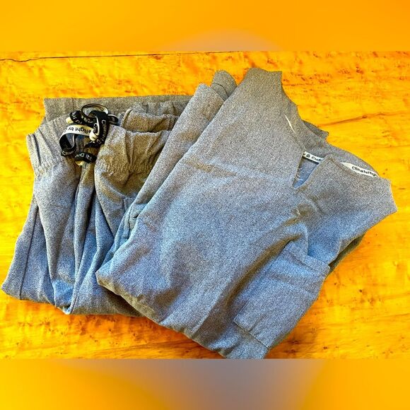 Cuddl Duds Pants - Climate Right Cuddl Duds scrub set, gray, Excellent condition, size small